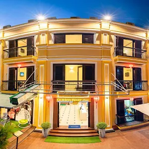 3* Otel Golden River