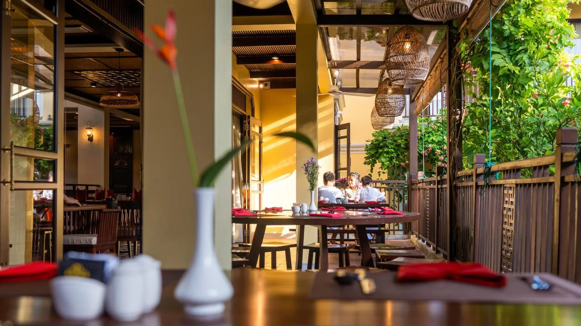 Ahoy Hoi An Boutique Resort & Spa 5*,